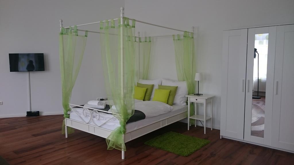 Studio Apartment Niemetzstr 51 Berlin Kültér fotó