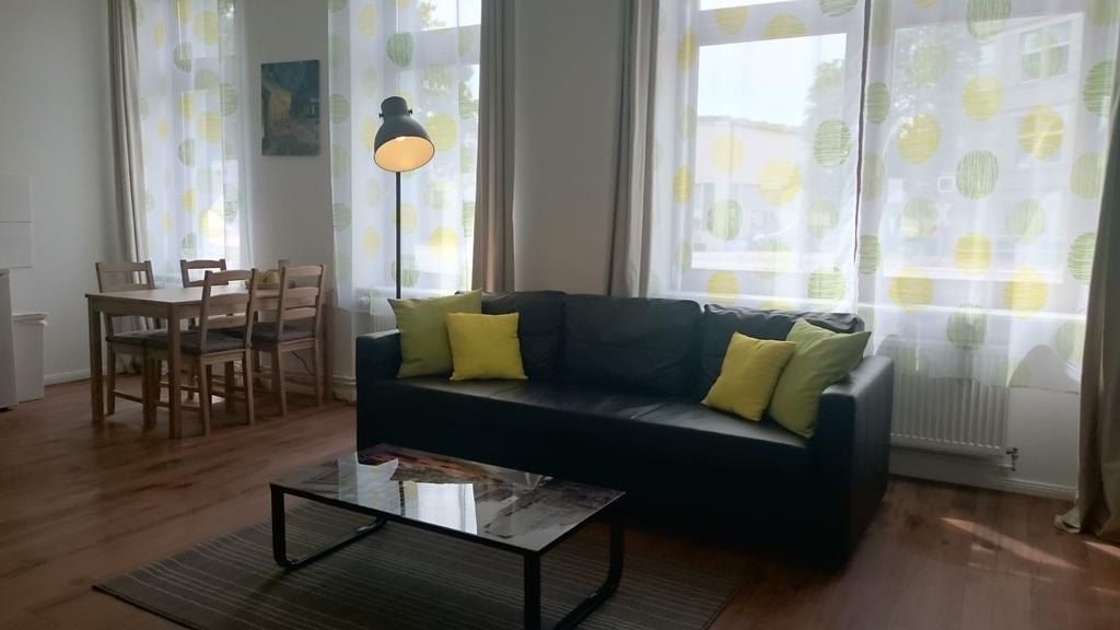 Studio Apartment Niemetzstr 51 Berlin Kültér fotó